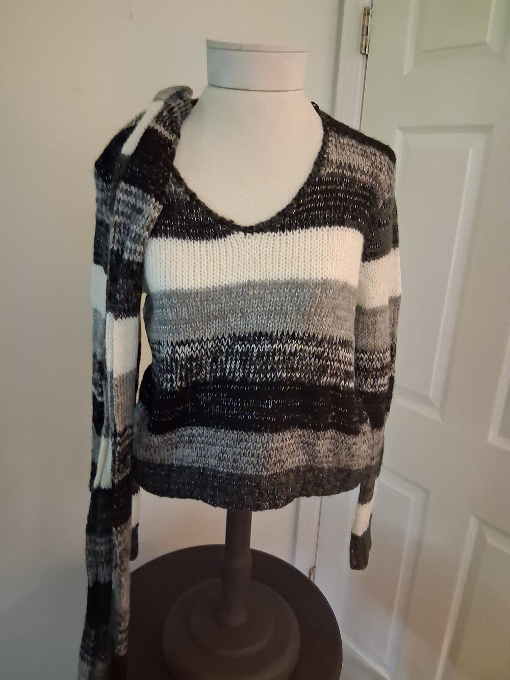 BONGO Striped V-Neck Sweater in Black, Gray & White